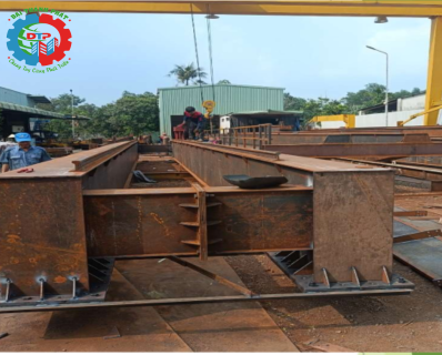 Gia công thiết bị nâng/ Fabrication for Cranes