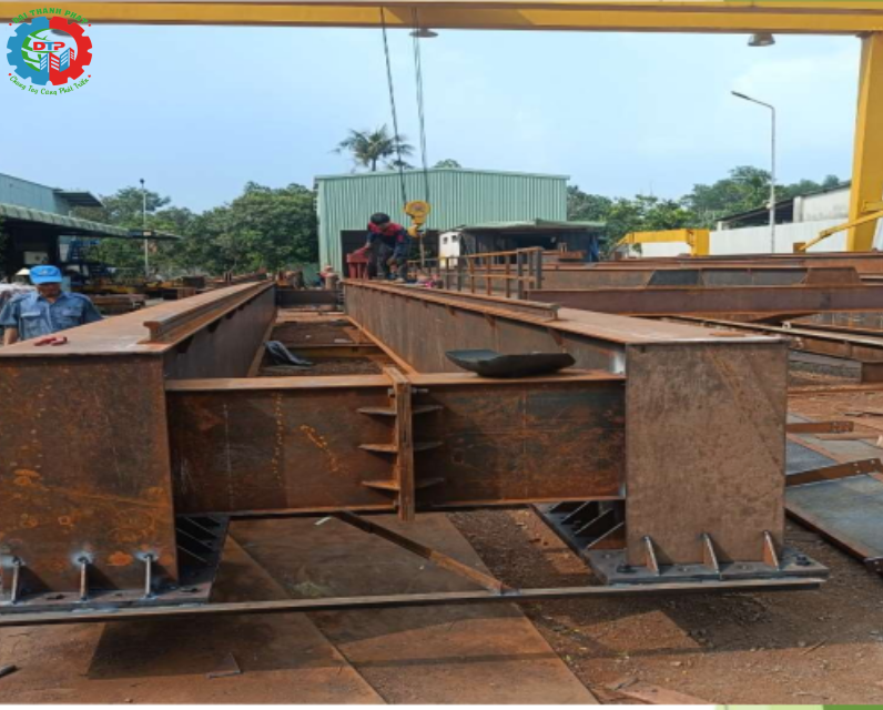 Gia công thiết bị nâng/ Fabrication for Cranes